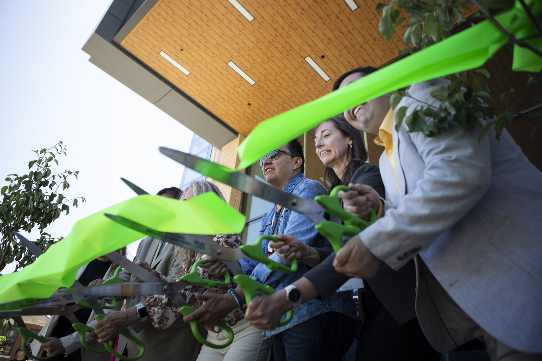 060922-dg-news-csuspur02.JPG